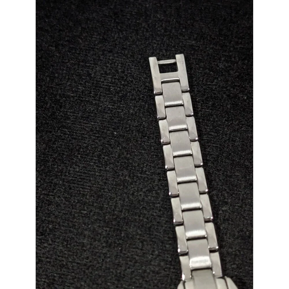 Relic Womens Silver Stainless‎ Steel Watch Quartz Analog 5.5 in Wrist
